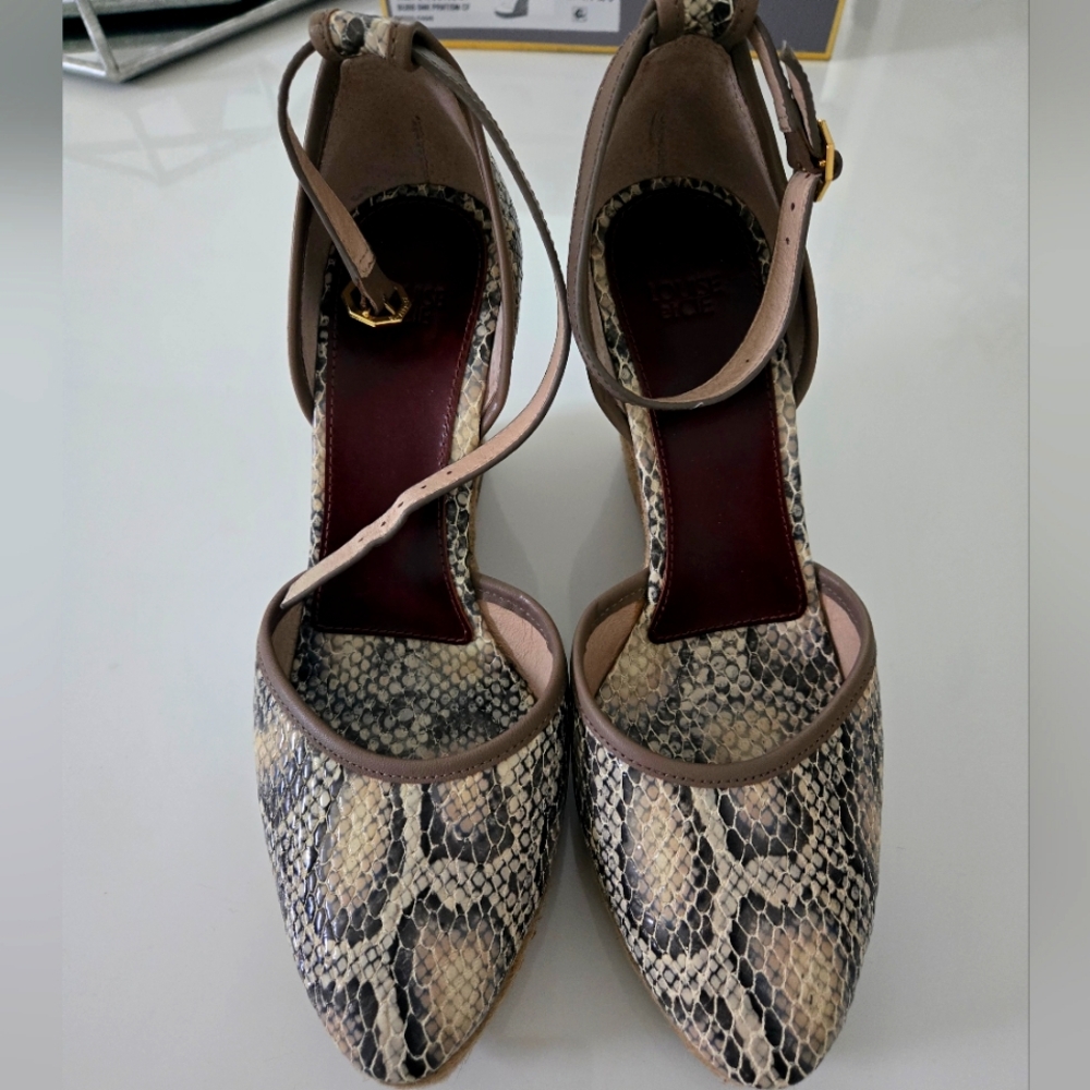 Louis Et Cie Wedges